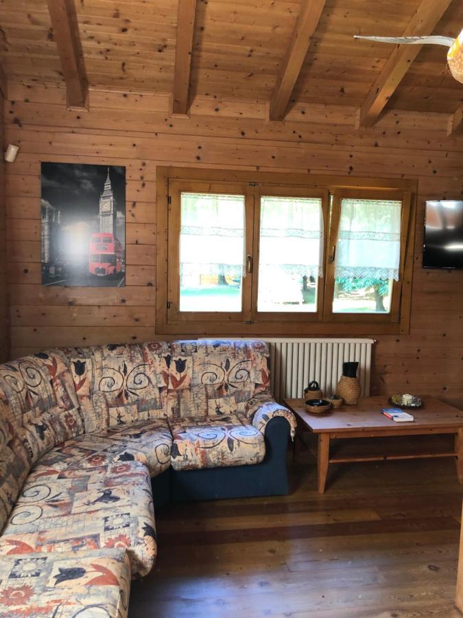 Chalet B&B Laghetti Martina Crevalcore المظهر الخارجي الصورة
