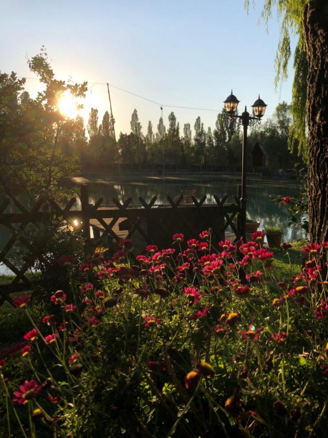 Chalet B&B Laghetti Martina Crevalcore المظهر الخارجي الصورة