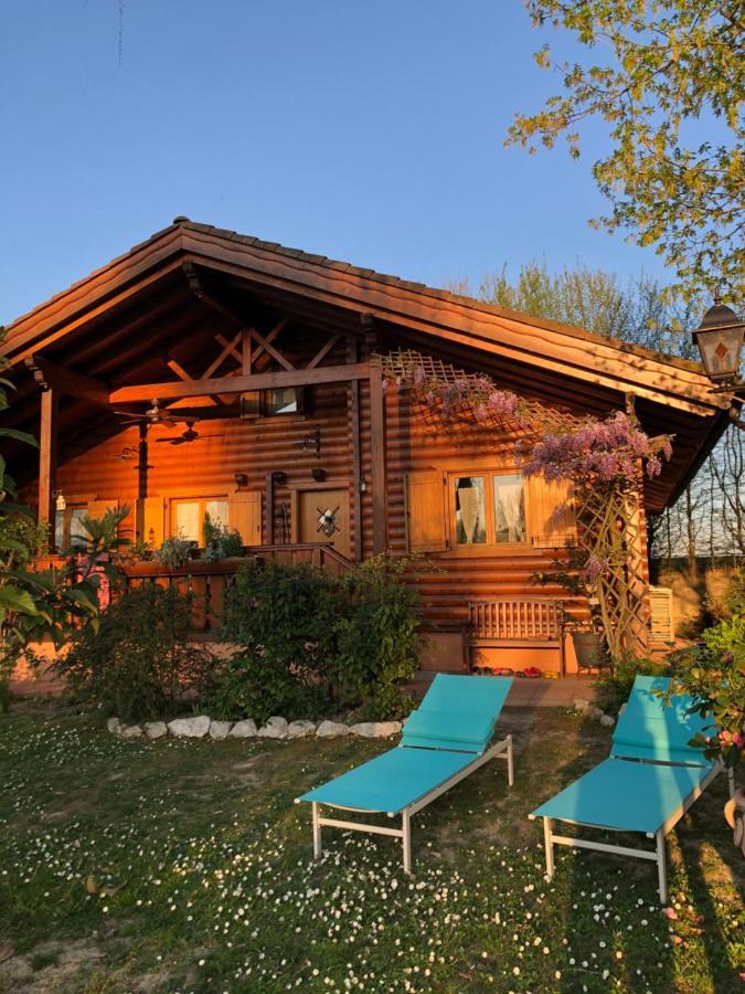 Chalet B&B Laghetti Martina Crevalcore المظهر الخارجي الصورة