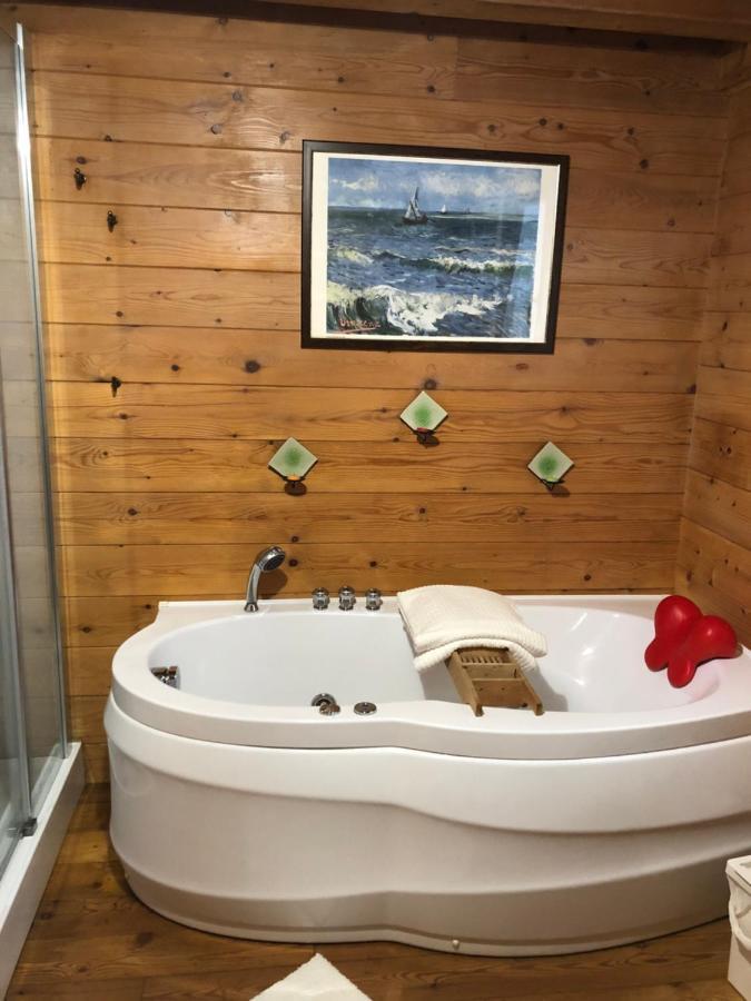 Chalet B&B Laghetti Martina Crevalcore المظهر الخارجي الصورة