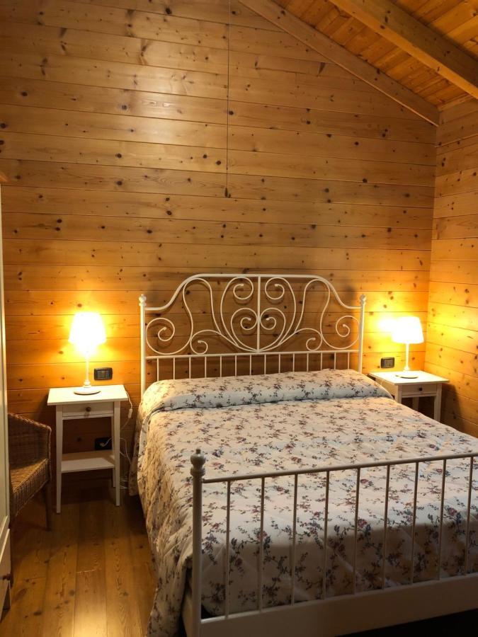 Chalet B&B Laghetti Martina Crevalcore المظهر الخارجي الصورة